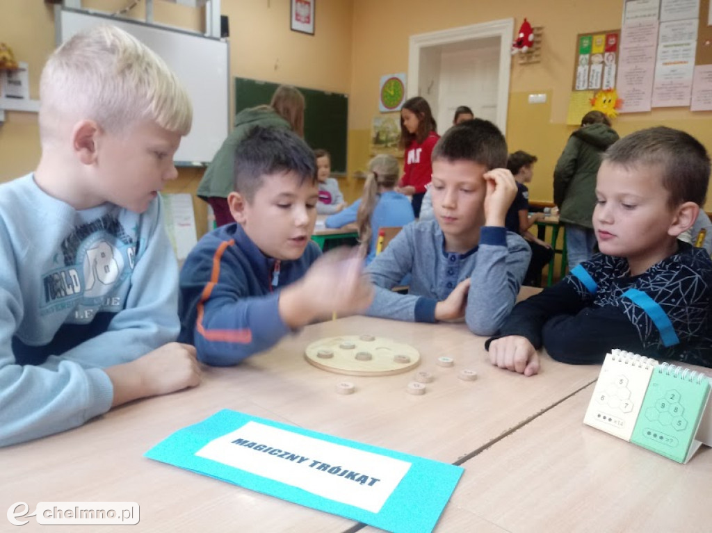 Gry i zabawy kl. III mPotęga w Dwójce