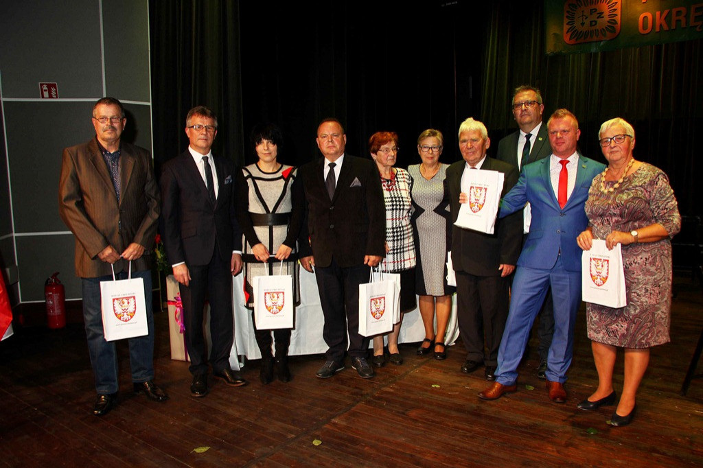 Certyfikaty dla Seniorów Chełmińskich Ogrodów Działkowych