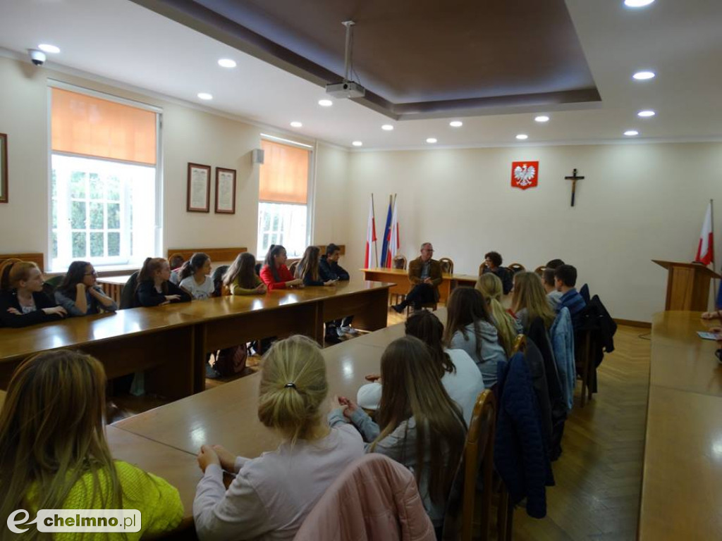 Z wizytą u Burmistrza. Lekcja w Urzędzie Miasta