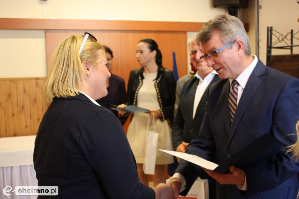 Wyróżnienia z okazji Dnia Edukacji Narodowej