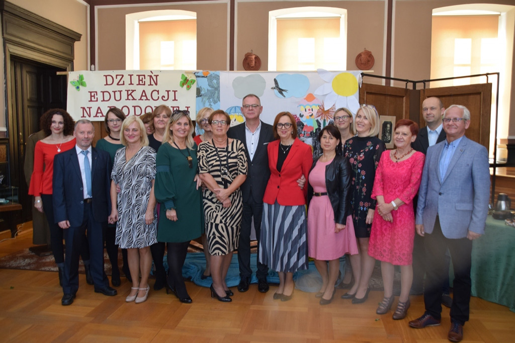 Nagrody Burmistrza z okazji Dnia Edukacji Narodowej