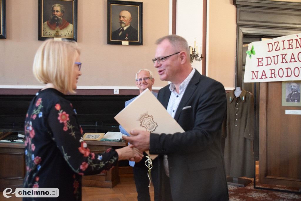 Nagrody Burmistrza z okazji Dnia Edukacji Narodowej