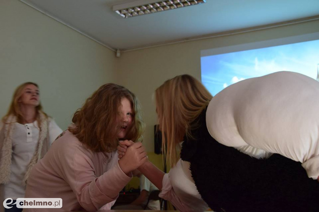 Pasowanie na ucznia i wesołe otrzęsiny w Katoliku