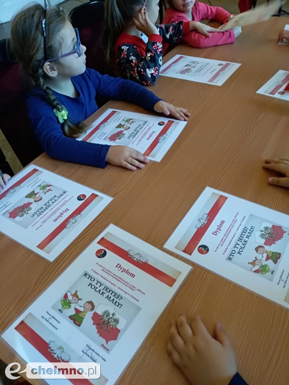 Nietuzinkowa, patriotyczna lekcja biblioteczna