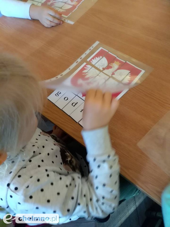 Nietuzinkowa, patriotyczna lekcja biblioteczna