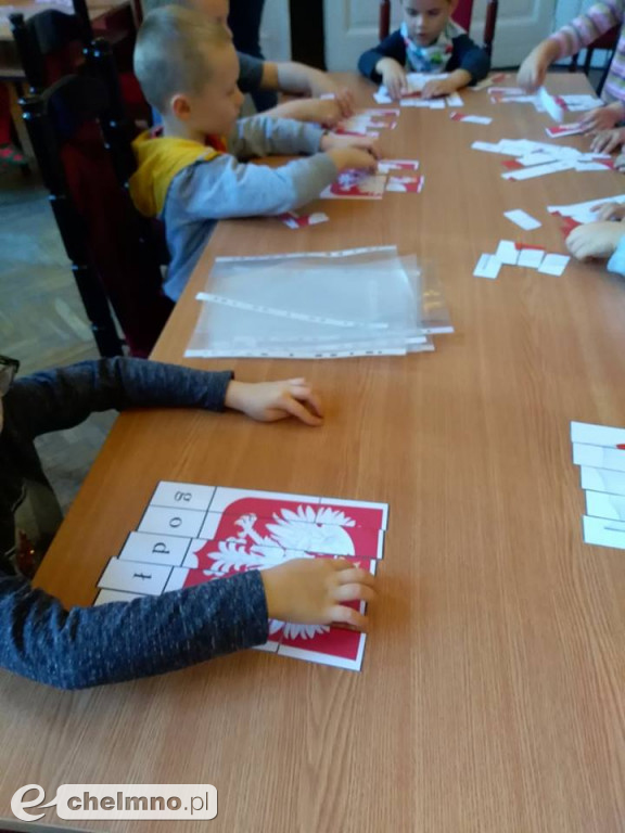 Nietuzinkowa, patriotyczna lekcja biblioteczna