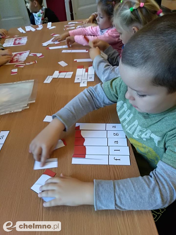 Nietuzinkowa, patriotyczna lekcja biblioteczna