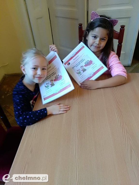 Nietuzinkowa, patriotyczna lekcja biblioteczna
