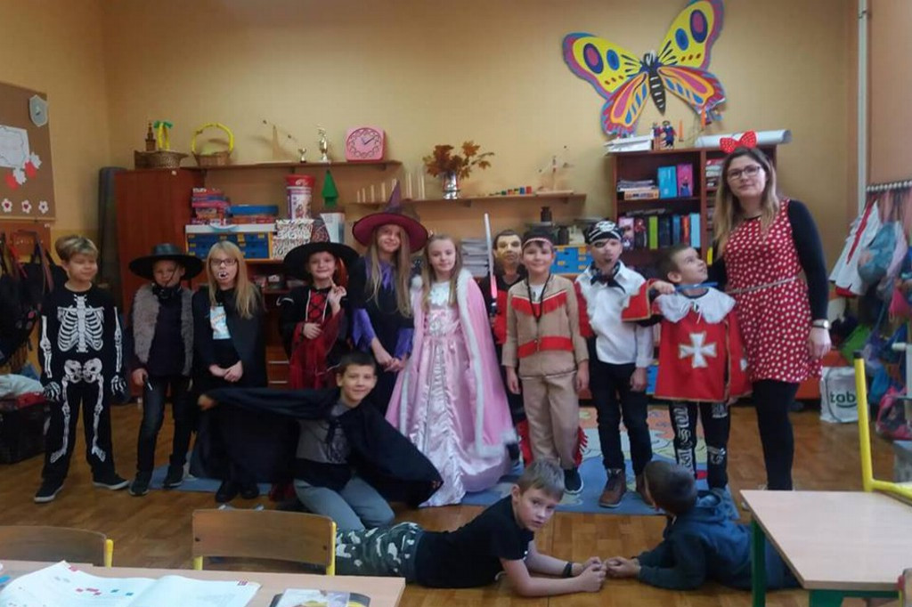 Kto był przebrany ten nie był pytany