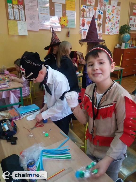 Kto był przebrany ten nie był pytany
