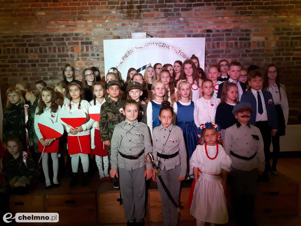 Wyróżnienie dla uczniów kl. IIb na Festiwalu Pieśni Patriotycznej