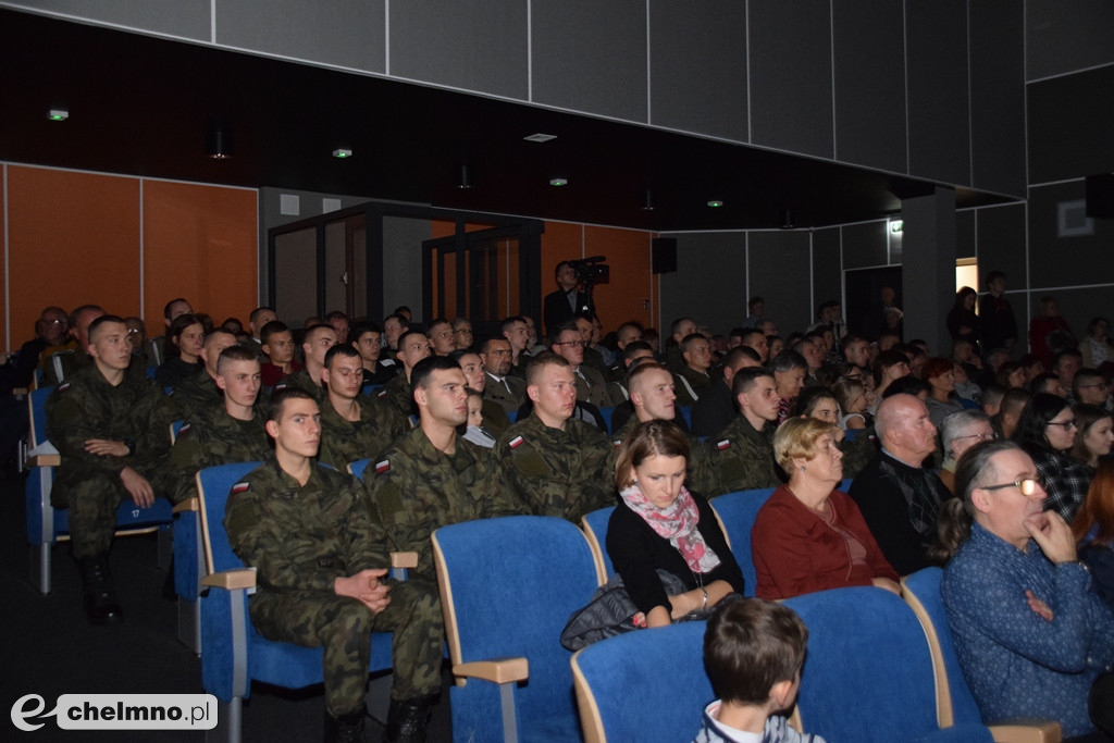 Koncert Patriotyczny: Dla Niepodległej Radość i Wspomnienia