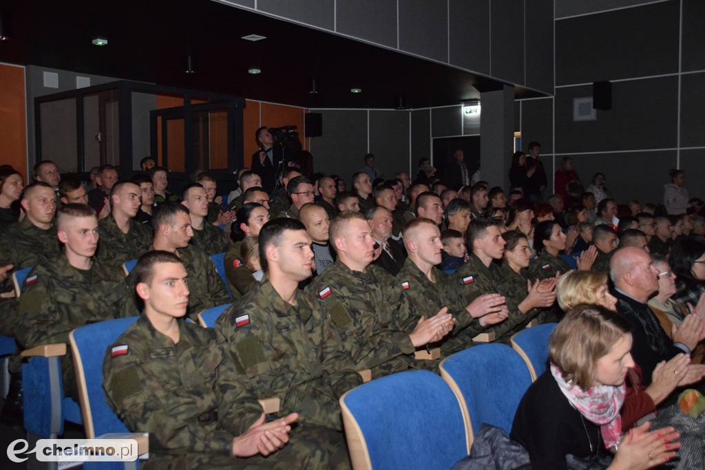 Koncert Patriotyczny: Dla Niepodległej Radość i Wspomnienia