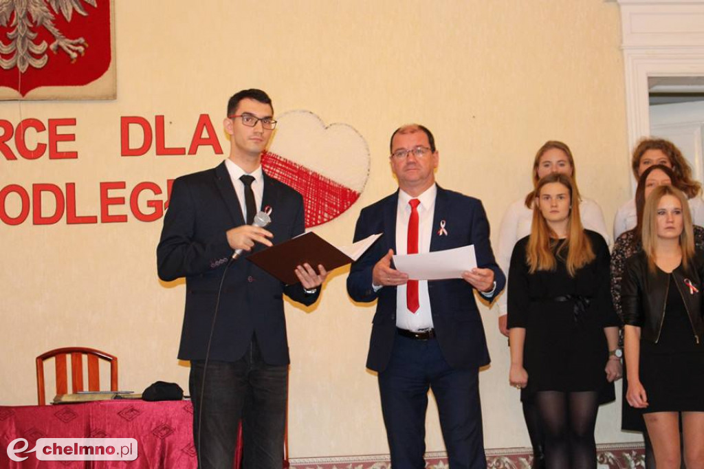 Serce dla Niepodległej - obchody rocznicowe w ZS nr 2