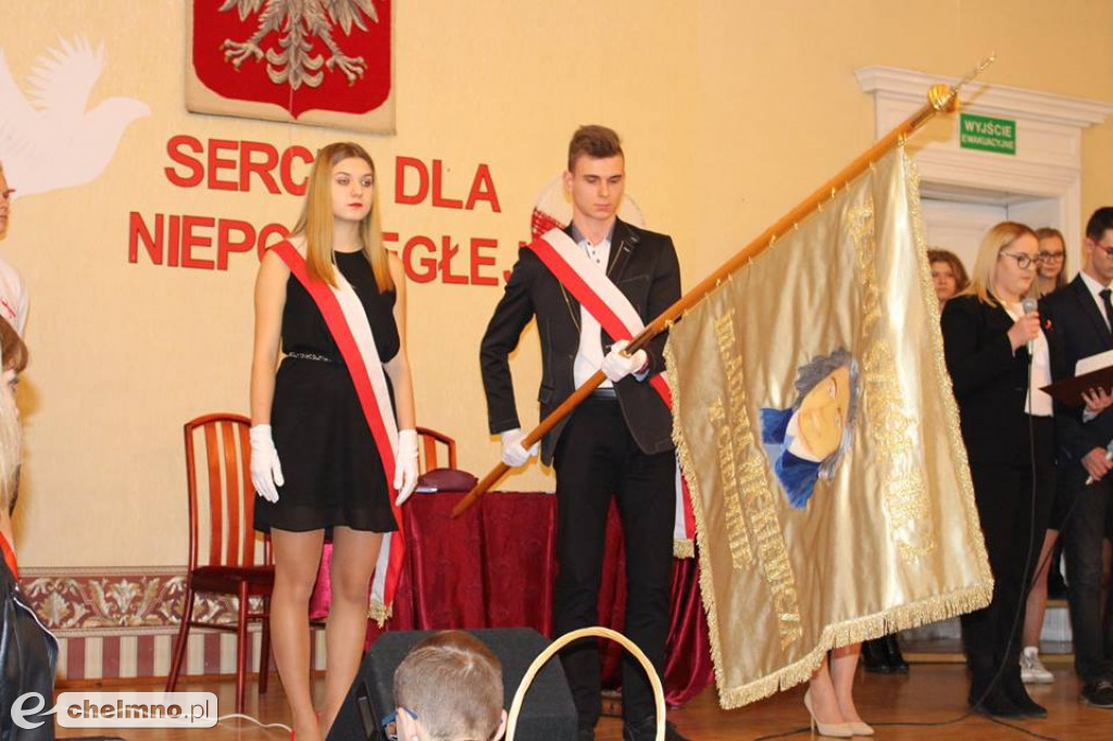 Serce dla Niepodległej - obchody rocznicowe w ZS nr 2