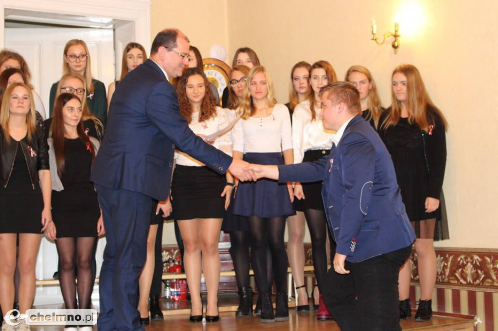 Serce dla Niepodległej - obchody rocznicowe w ZS nr 2