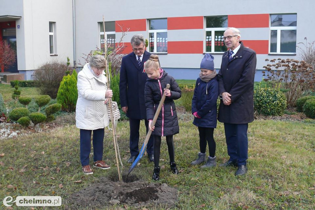 W Gminie Kijewo Królewskie posadzili dąb niepodległości