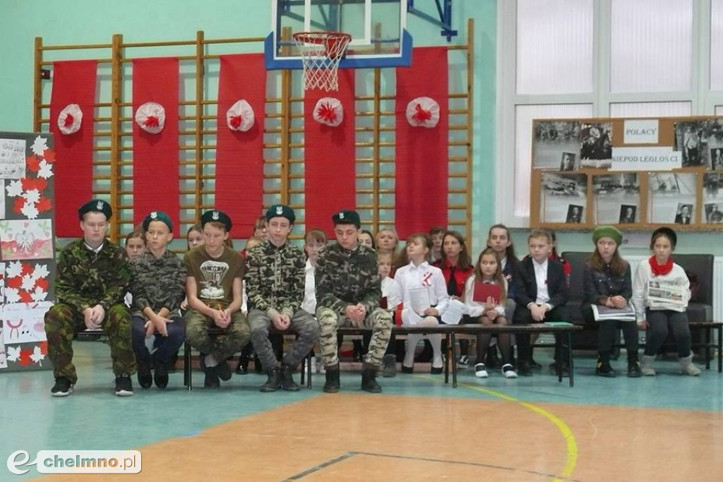 W Gminie Kijewo Królewskie posadzili dąb niepodległości