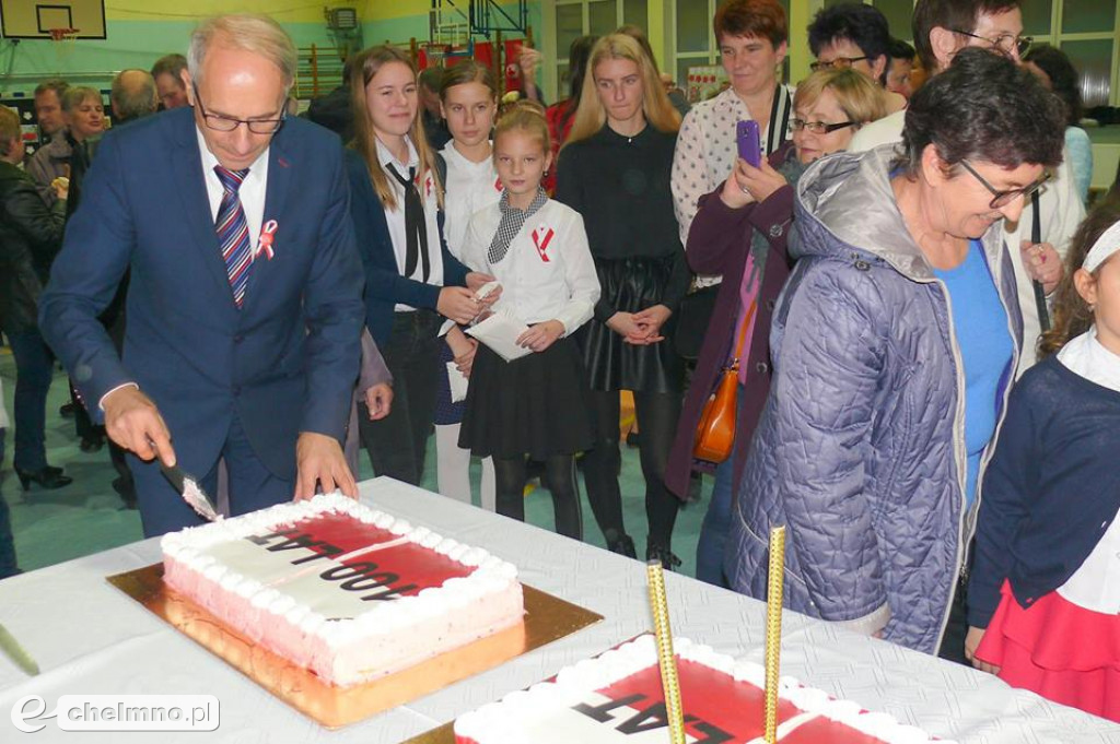 W Gminie Kijewo Królewskie posadzili dąb niepodległości