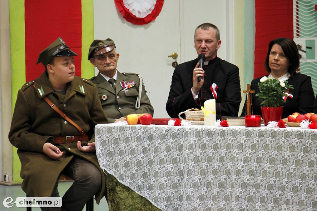 W Gminie Kijewo Królewskie posadzili dąb niepodległości