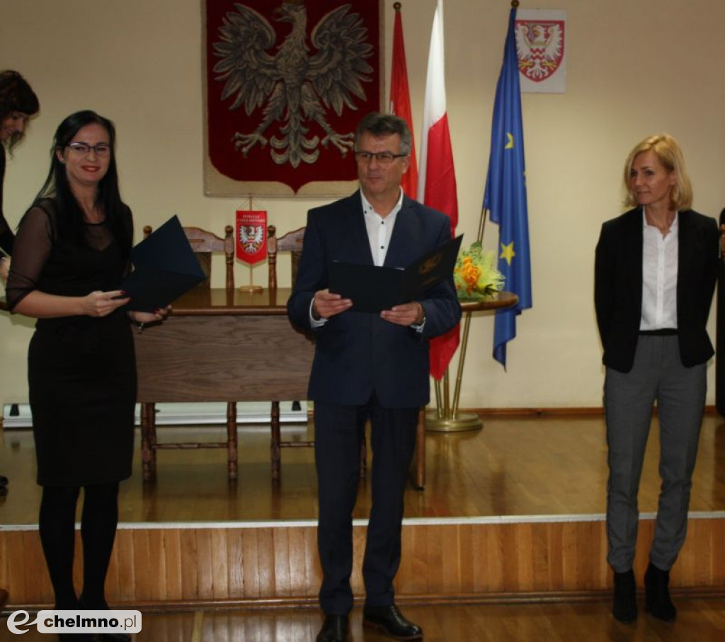 Listy gratulacyjne dla najzdolniejszych studentów