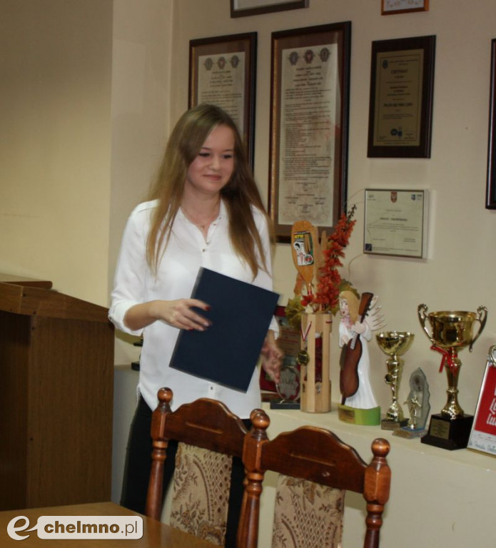 Listy gratulacyjne dla najzdolniejszych studentów