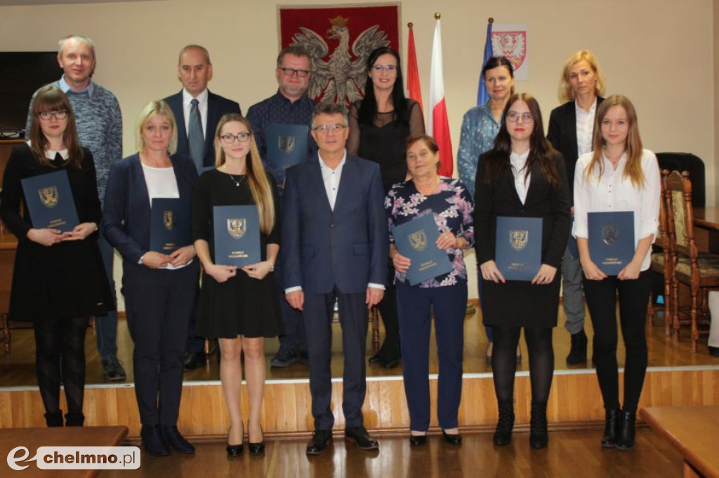 Listy gratulacyjne dla najzdolniejszych studentów