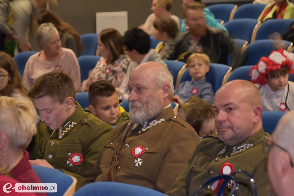 Wieczór z pieśnią patriotyczą w Rondzie