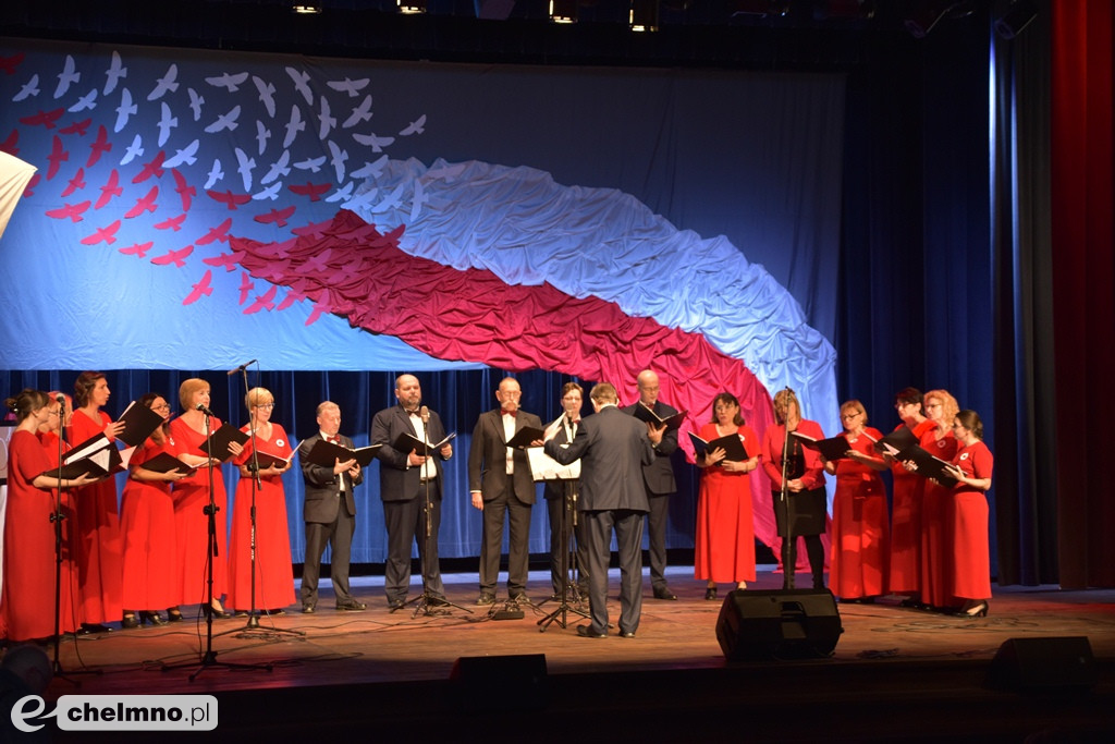 Wieczór z pieśnią patriotyczą w Rondzie