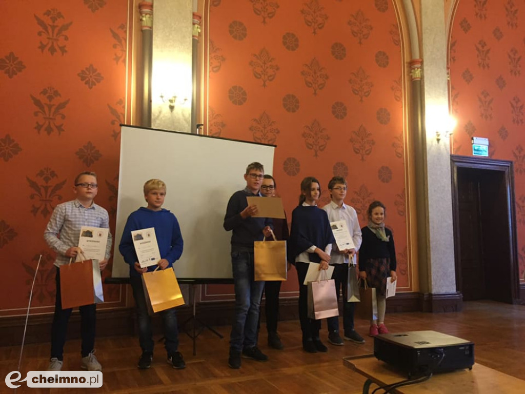Konkursy językowe i olimpiada matematyczna