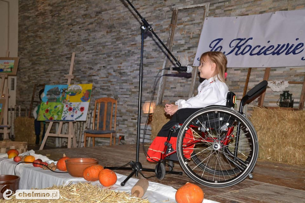 Kornelia Jagodzińska wyróżniona na Festiwalu Przyśpiewek Ludowych