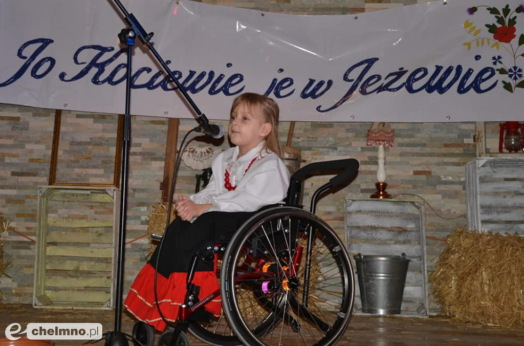 Kornelia Jagodzińska wyróżniona na Festiwalu Przyśpiewek Ludowych