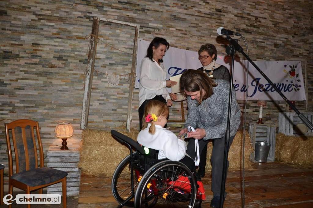 Kornelia Jagodzińska wyróżniona na Festiwalu Przyśpiewek Ludowych