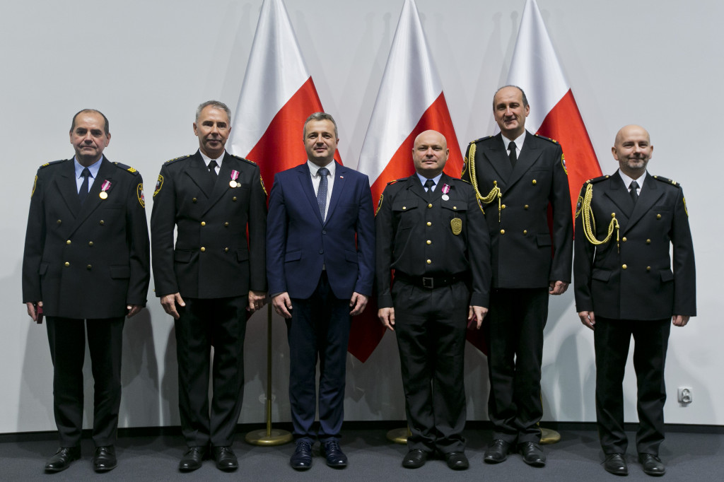 Honory dla zasłużonych: wręczenie odznaczeń państwowych.