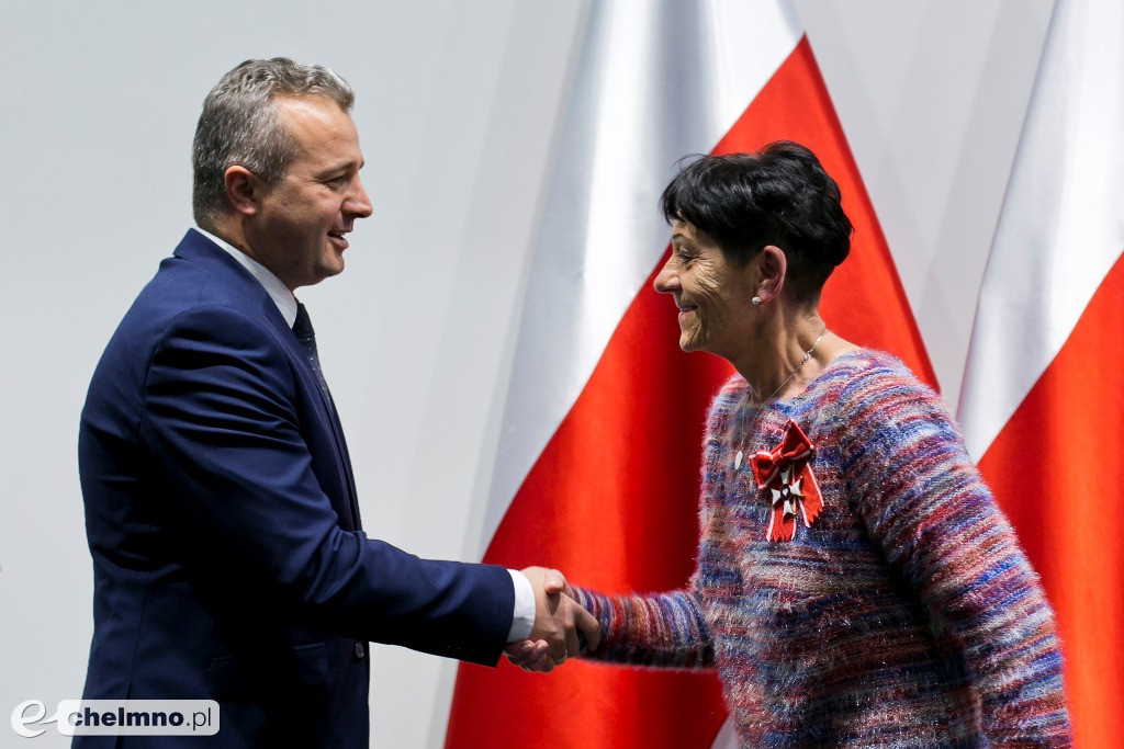 Honory dla zasłużonych: wręczenie odznaczeń państwowych.