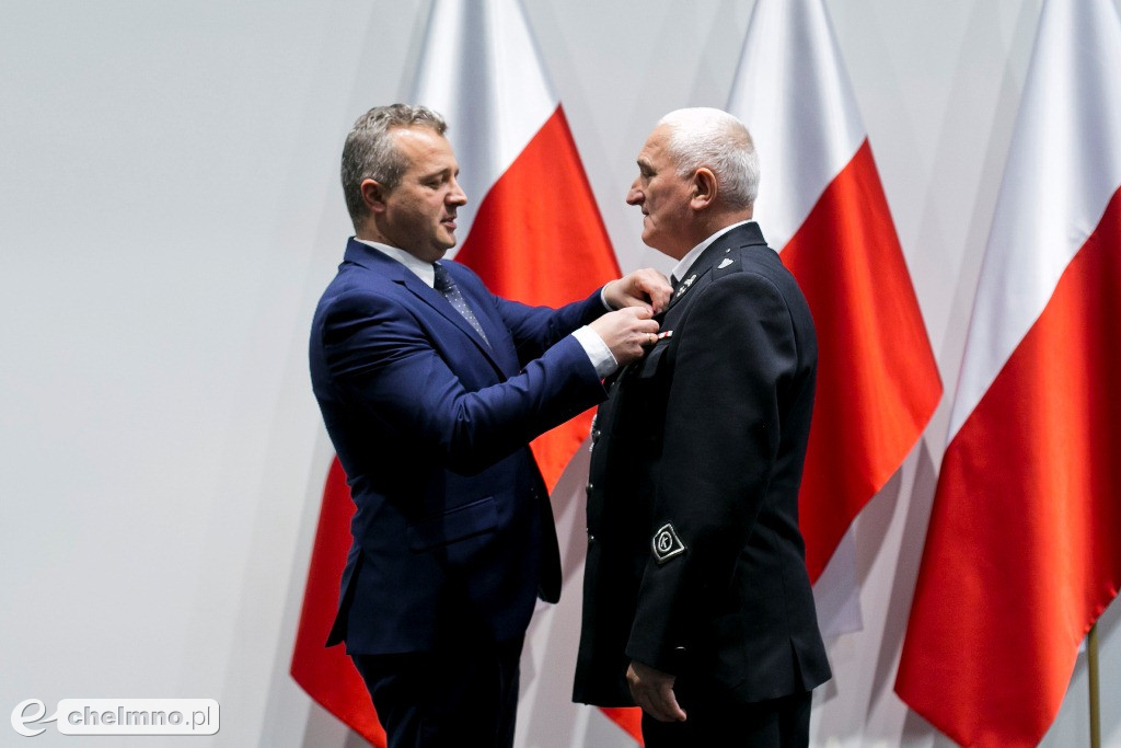 Honory dla zasłużonych: wręczenie odznaczeń państwowych.