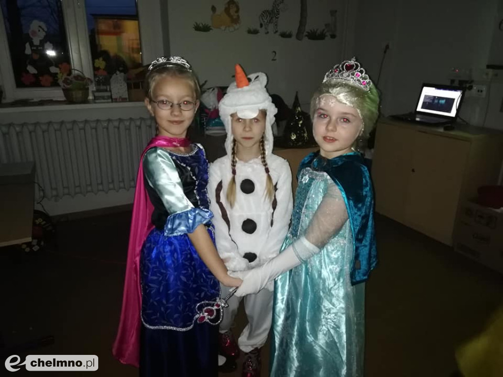 Wróżenie i tańce, czyli Andrzejki w Jedynce.