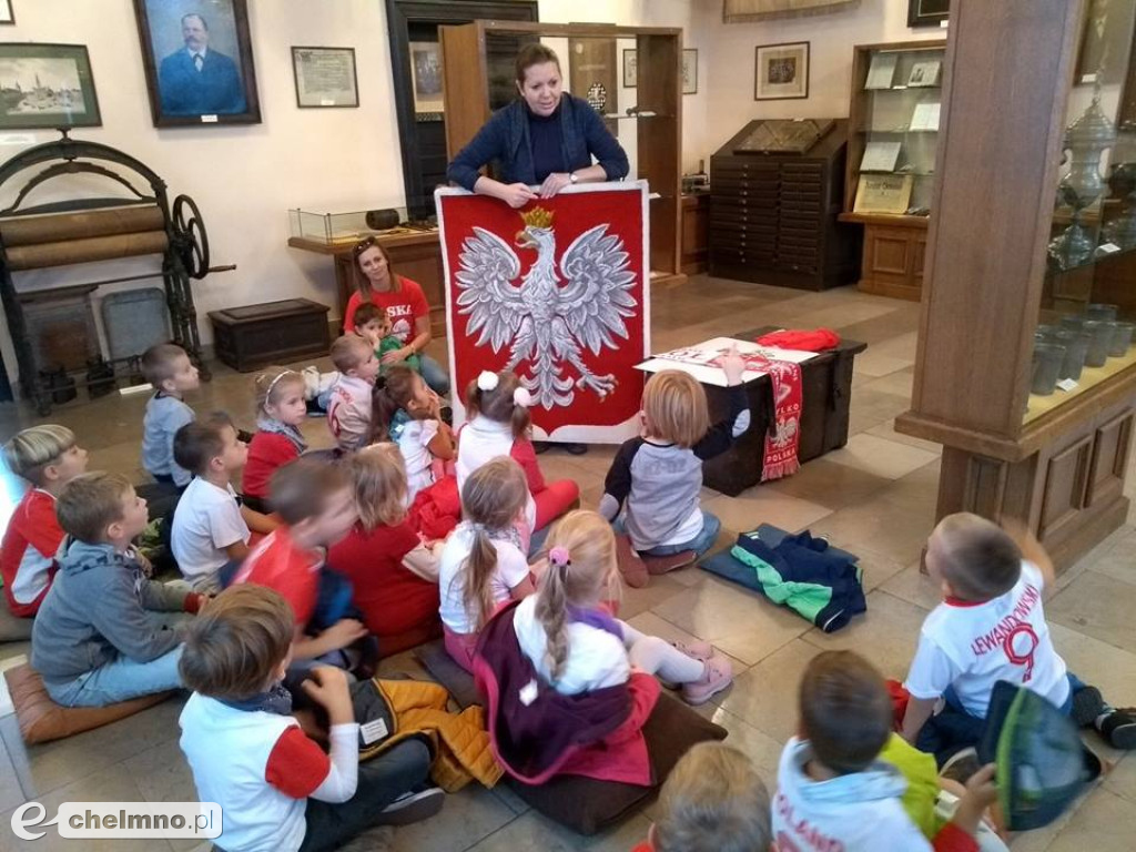 Piękna nasza Polska cała: patriotyczne obchody w Brzdącu.