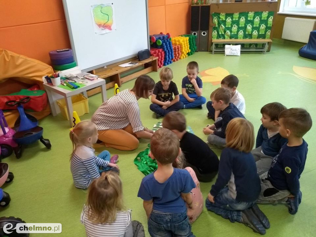 Piękna nasza Polska cała: patriotyczne obchody w Brzdącu.