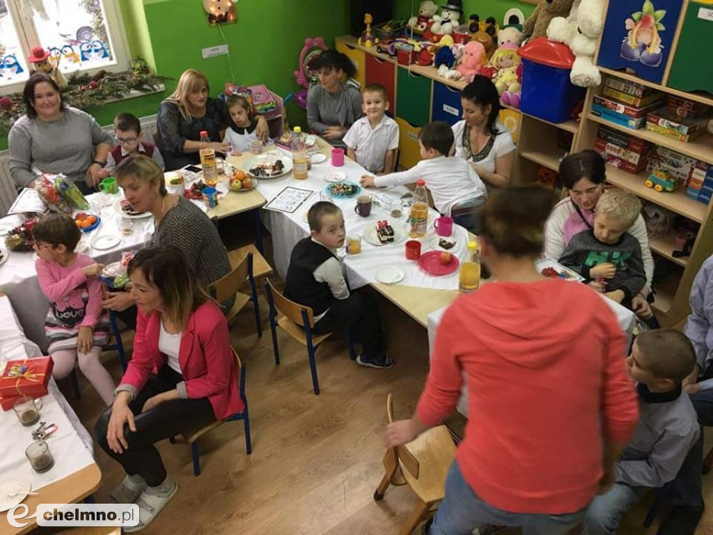 Gwiazdor ma przed Bożym Narodzeniem dużo pracy.