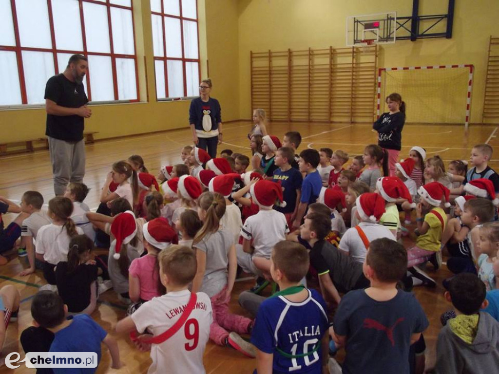 Mikołajkowy Turniej Sportowy dla klas I-III