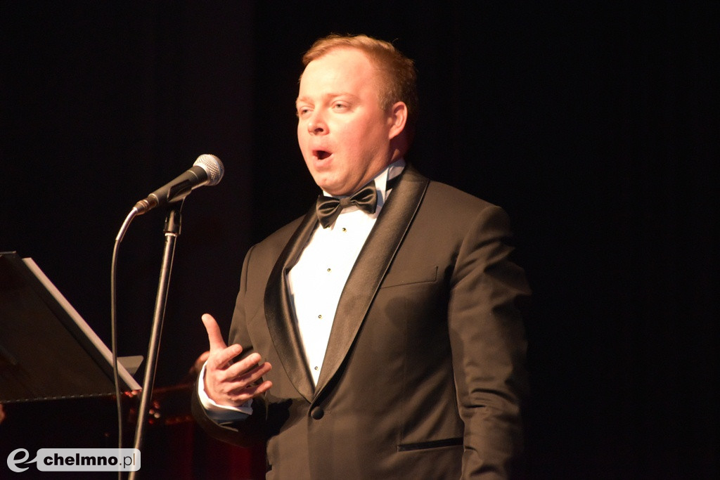 Michał Rajewski zaprezentował wspaniały recital wokalny.