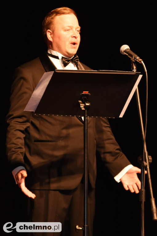 Michał Rajewski zaprezentował wspaniały recital wokalny.