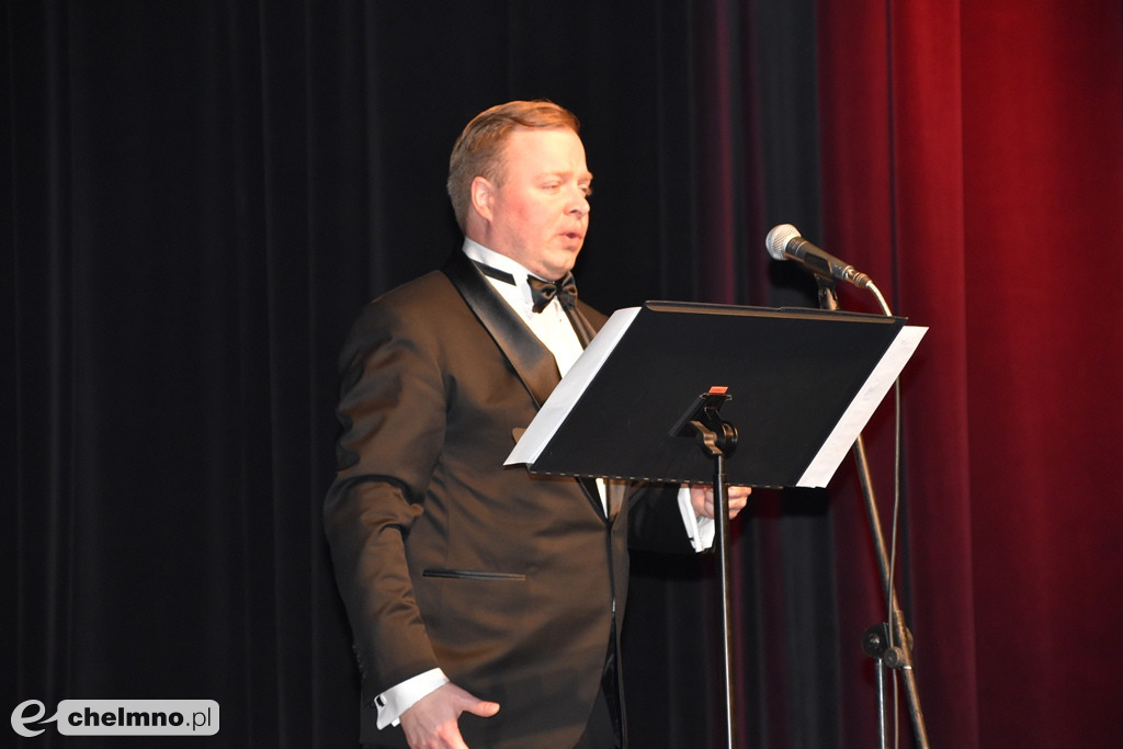 Michał Rajewski zaprezentował wspaniały recital wokalny.
