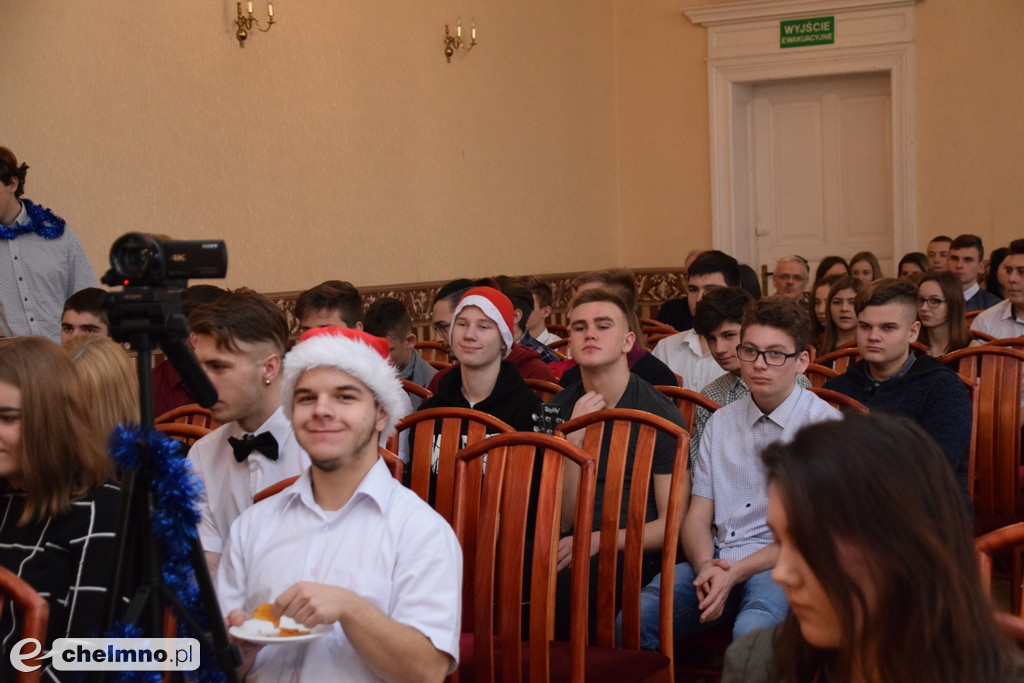 Konkurs kolęd i prezentacja kalendarza w ZS nr 2