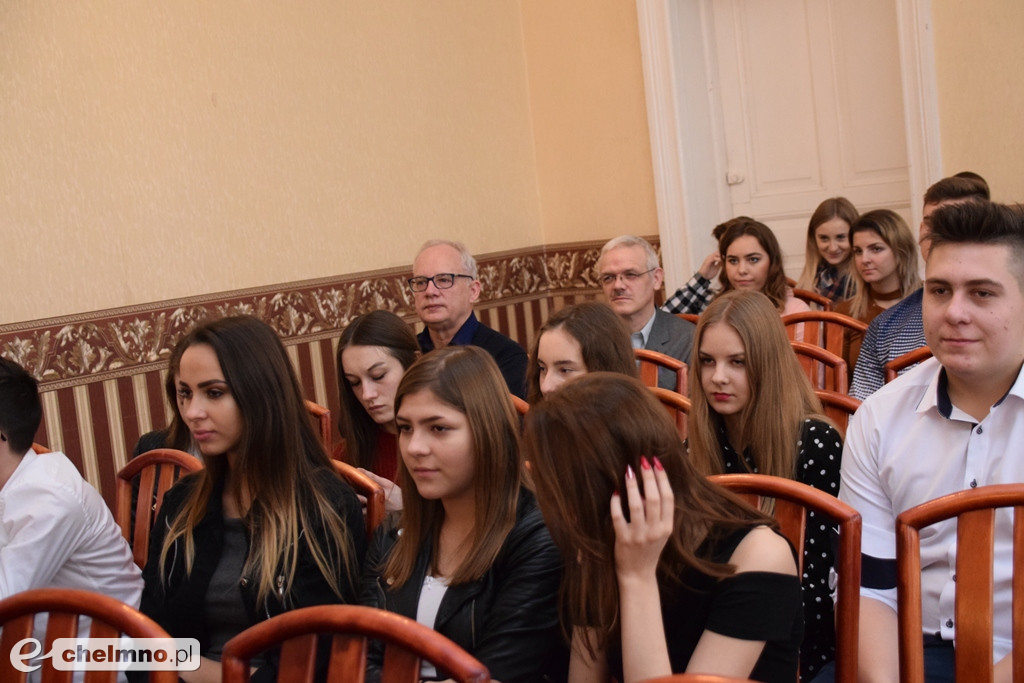 Konkurs kolęd i prezentacja kalendarza w ZS nr 2