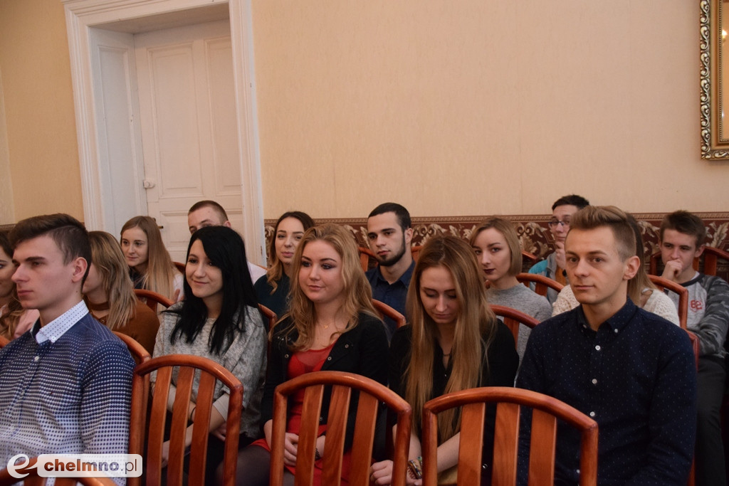 Konkurs kolęd i prezentacja kalendarza w ZS nr 2