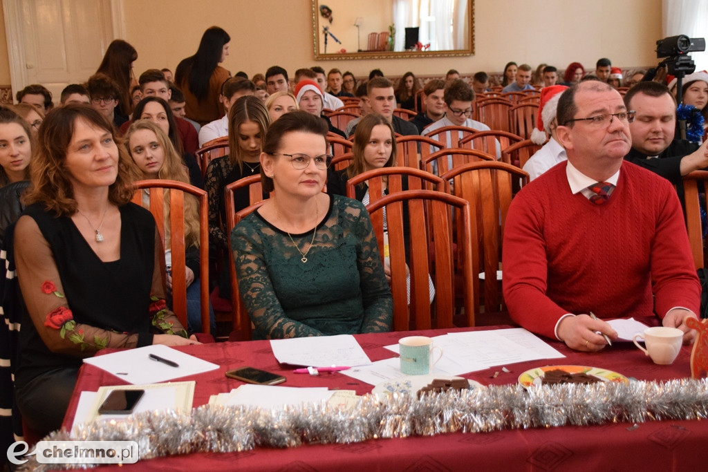 Konkurs kolęd i prezentacja kalendarza w ZS nr 2