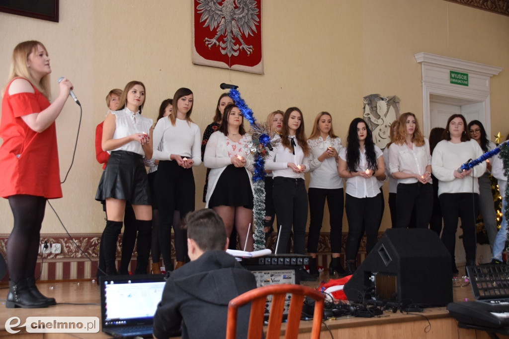 Konkurs kolęd i prezentacja kalendarza w ZS nr 2
