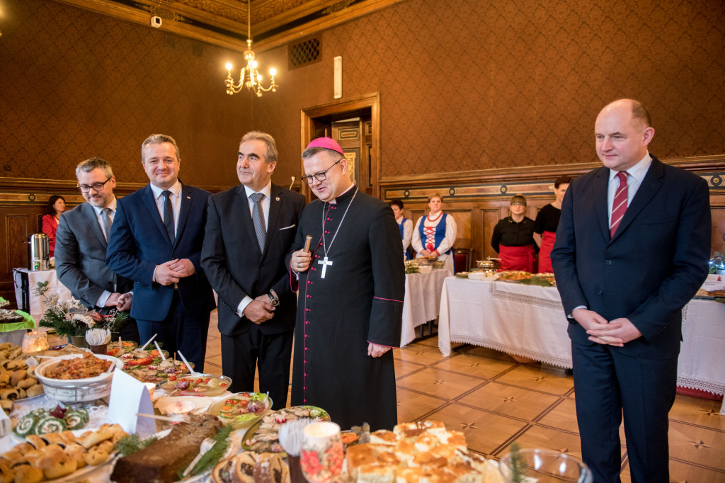 Tak tradycyjnie świętowano w Dworze Artusa.